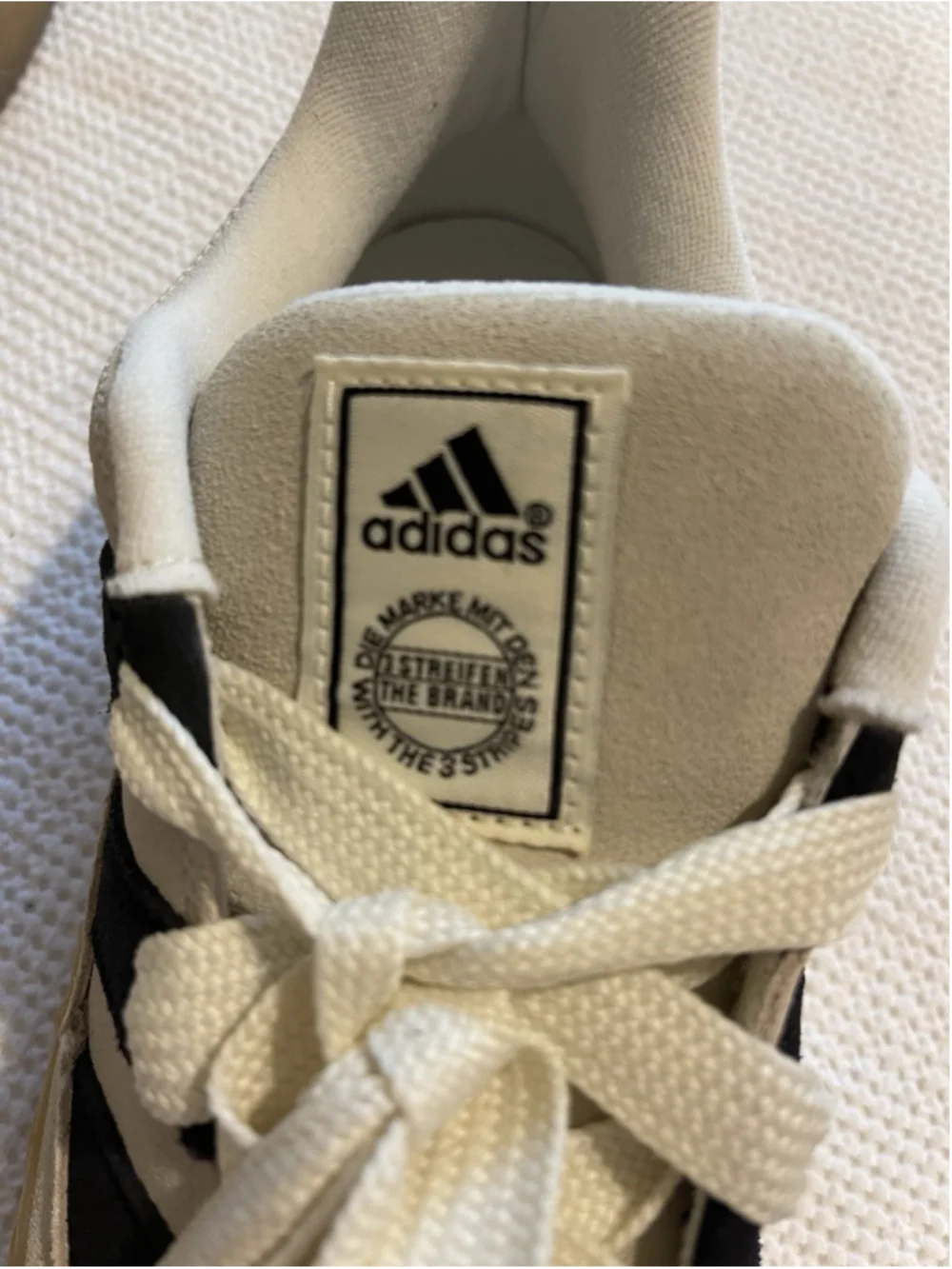ADIDAS ADIMATIC Chunky Off White Core Black Gum Men’s 8.5 NEW!